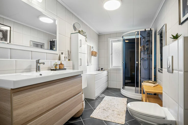 bathroom remodel cost in Los Angeles