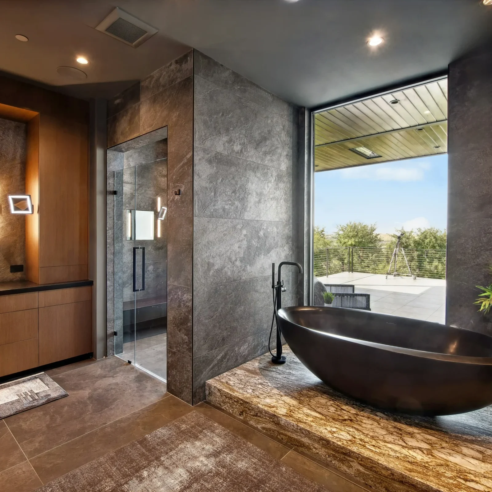 Custom Bathroom Design from Los Angeles